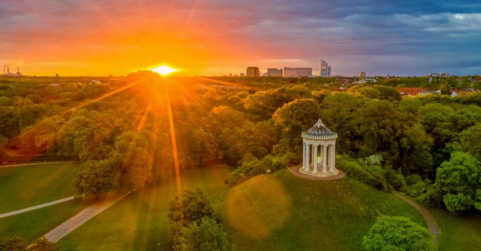 Neu im August in München: Puppy Yoga, coole Food-Hotspots & Co.
