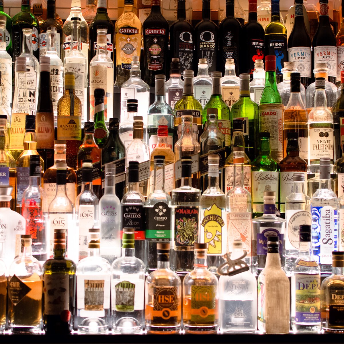 Getränkemarktmitarbeiter klaut 400 Flaschen Alkohol