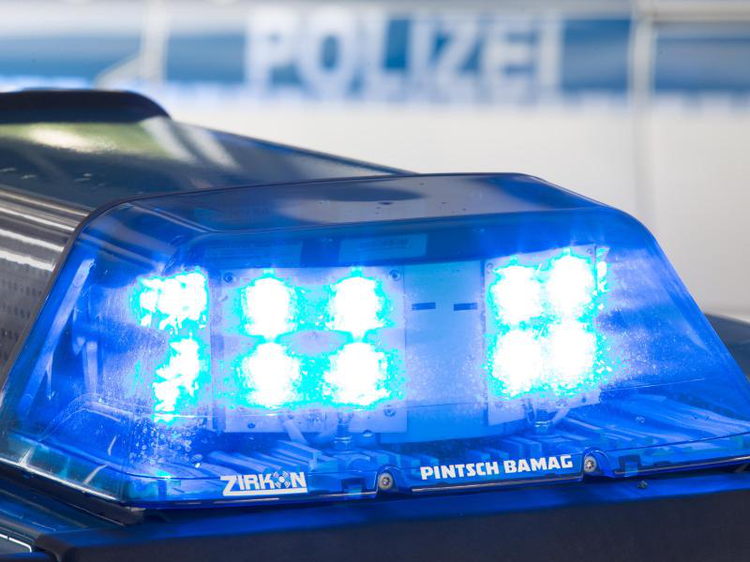 Blaulicht auf Polizeiwagen | © Friso Gentsch