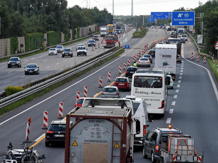 Autobahn | © Holger Hollemann