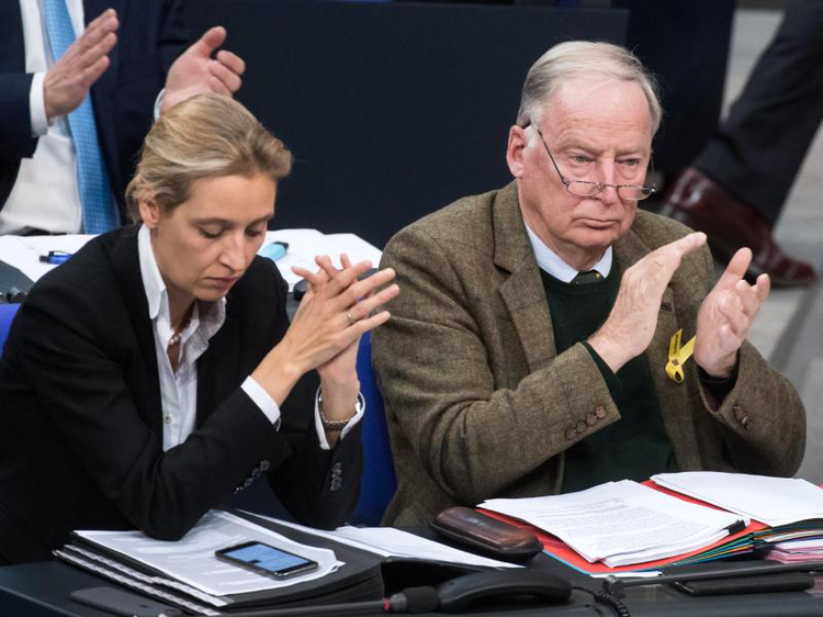 Bundestag | © Bernd von Jutrczenka